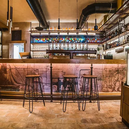 Mirna - What Is What Get Apartamento *